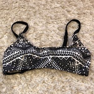 Black and white bikini top.